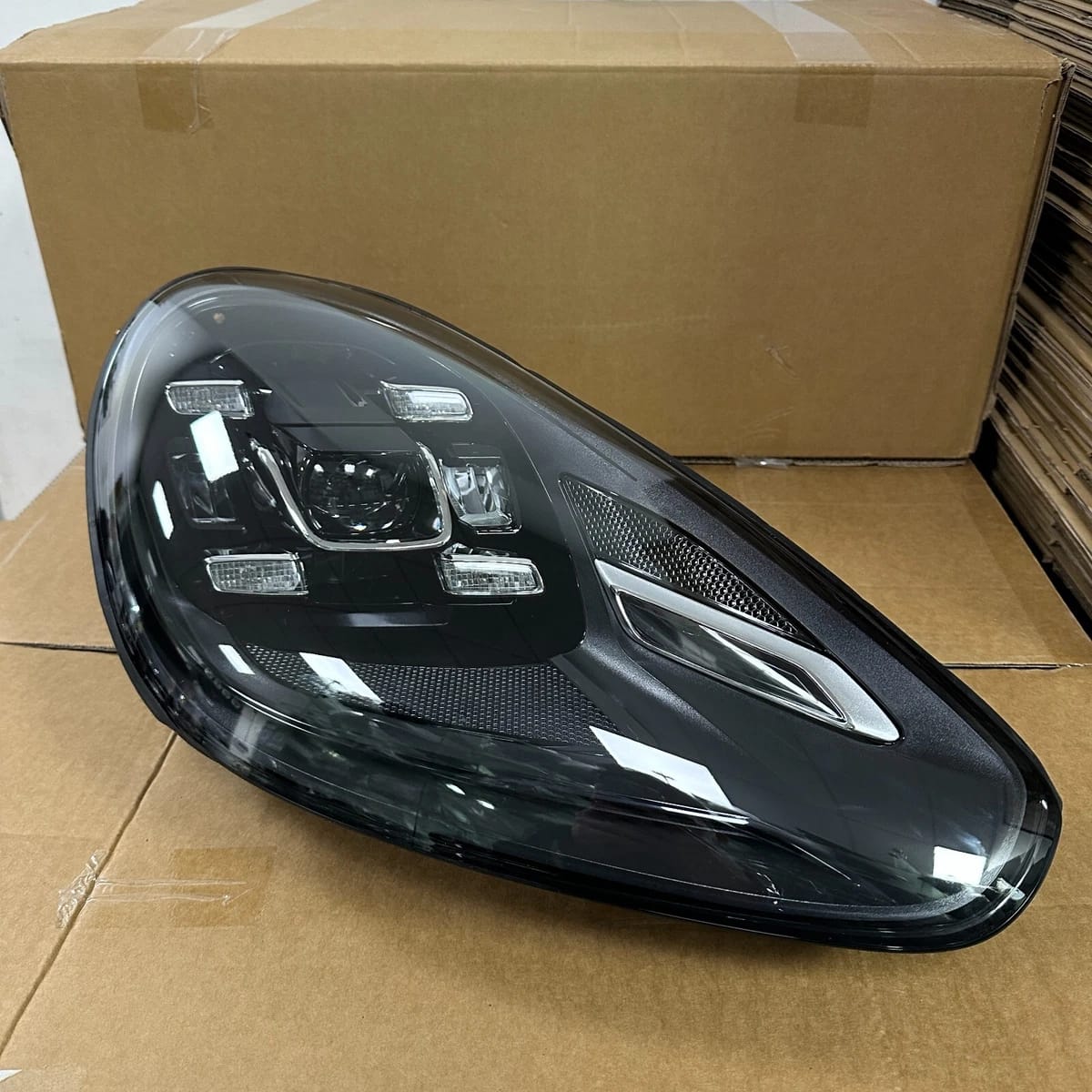Cayenne 958.2 2018 Headlight